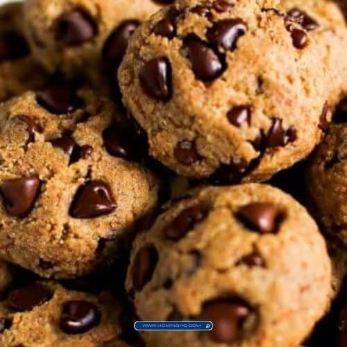 Keto Chocolate Chip Cookies