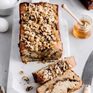 cinnamon swirl banana bread (1)